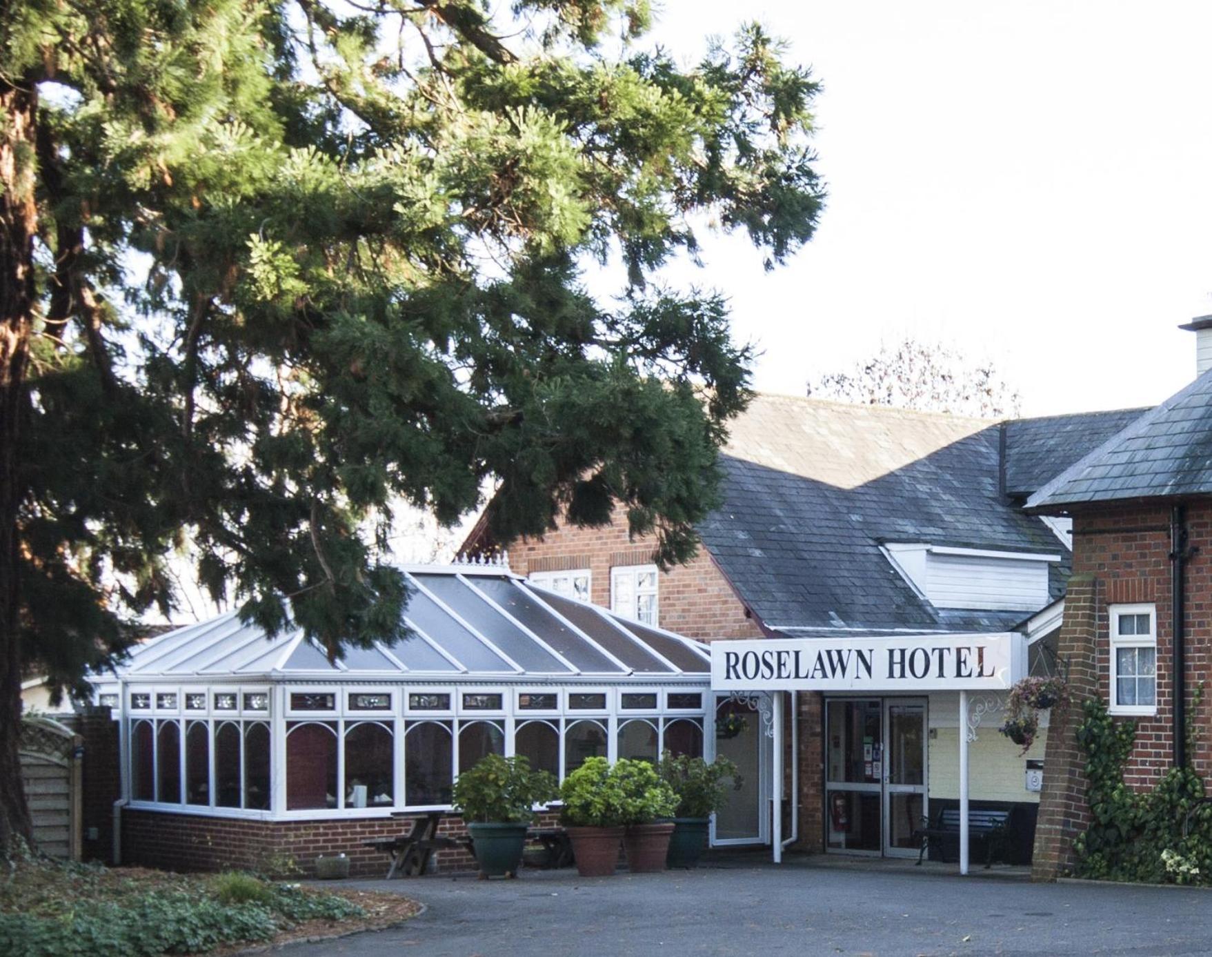 Roselawn Hotel Reading Bagian luar foto